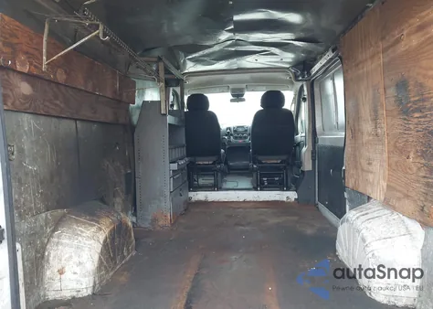 2017 Ram Promaster 1500 Low Roof 136 Wb z USA, uszkodzony, nr VIN 3C6TRVAG8HE542937